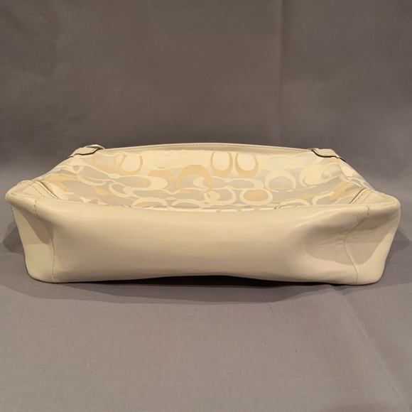 Rare Vintage Coach Optic Signature Print Purse - Picture 3 of 8